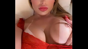 Andressa Urach com oito caras