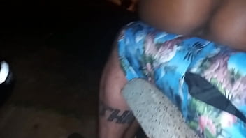 Novinha gostosa gozando no pal