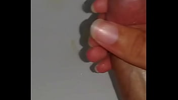 Duas mulheres se beijando e se tocando intimamente viralizou na internet