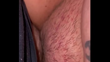 Incesto filho come a mãe e goza dentro da buceta dela