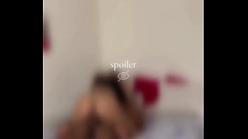 Meme garoto rebolando no tablet e mãe pega ele no flagra