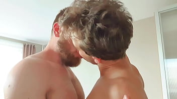 Nina dobrev pelada