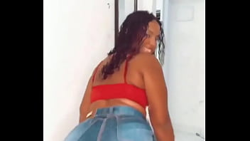 Débora Peixoto traindo