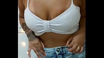 Gótica rabuda de saia xxx