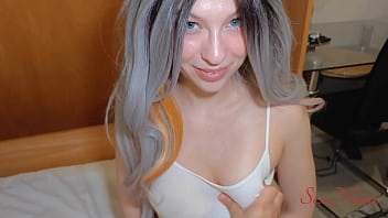 Meninas novas de18 anos
