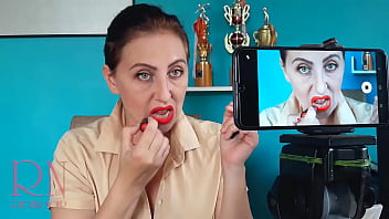 Lipstick kiss