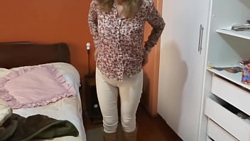 Mulher pedindo 2 pica