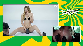 Filha novinha motorista de aplicativo faz corrida com seu pai e pede pra fazer sexo com ela real