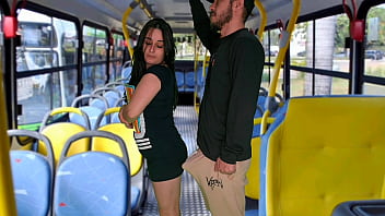 Meninos no ônibus 5v1