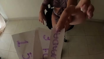 Cunhada jogada no banheiro