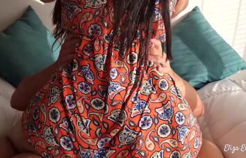Em Salvador filha novinha visita a casa do pai  coroa de vestido curto e fode com ele incesto real