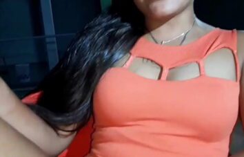 Tigresa vip mostrando bucetao da amiga