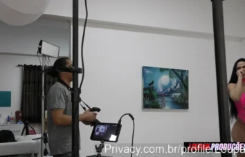 Loupan se divertindo com duas garotas safadas depois do ensaio