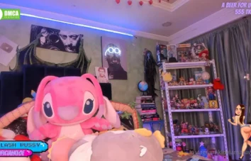 Kloe La Maravilla toda despudorada na live
