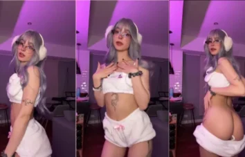 Xvideo da petitleaxx tirando o shortinho enquanto faz aquele rebolado