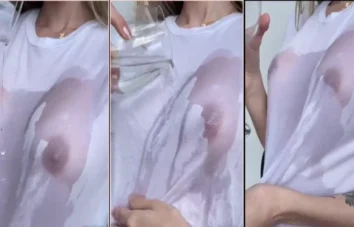 Larissa Hammer do TikTok acabou se molhando e sua blusa deixou o peito à mostra